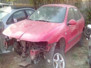 bontott SEAT LEON Bal A Oszlop Burkolat