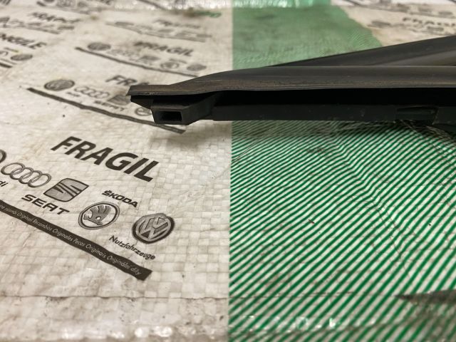 bontott SEAT LEON Bal A Oszlop Oldalablak Üveg