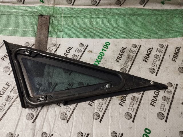 bontott SEAT LEON Bal A Oszlop Oldalablak Üveg