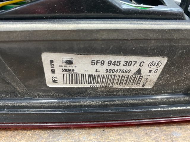 bontott SEAT LEON Bal Belső Hátsó Lámpa