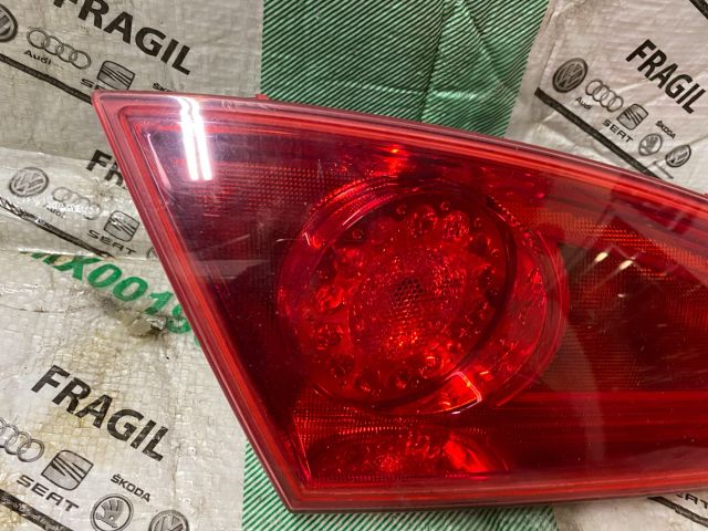 bontott SEAT LEON Bal Belső Hátsó Lámpa