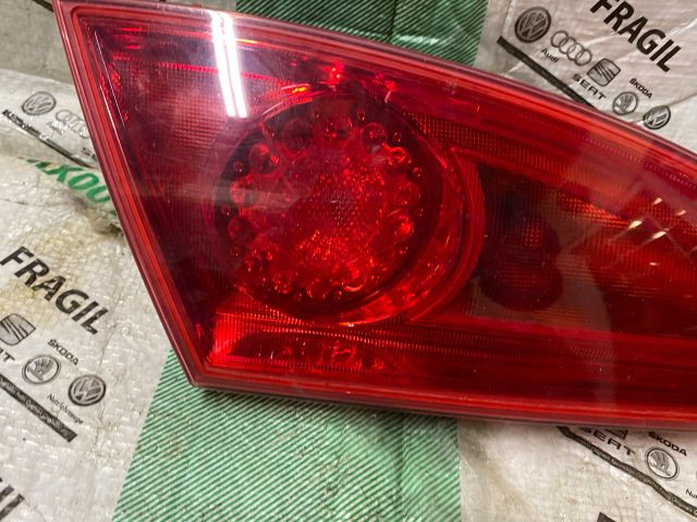 bontott SEAT LEON Bal Belső Hátsó Lámpa