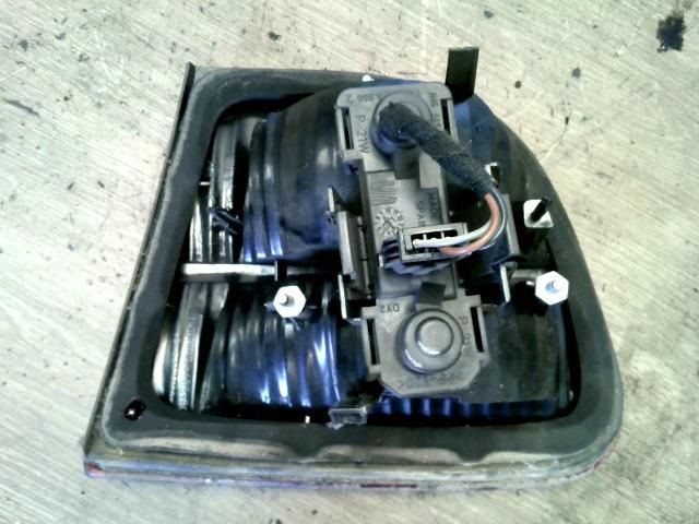 bontott SEAT LEON Bal Belső Hátsó Lámpa