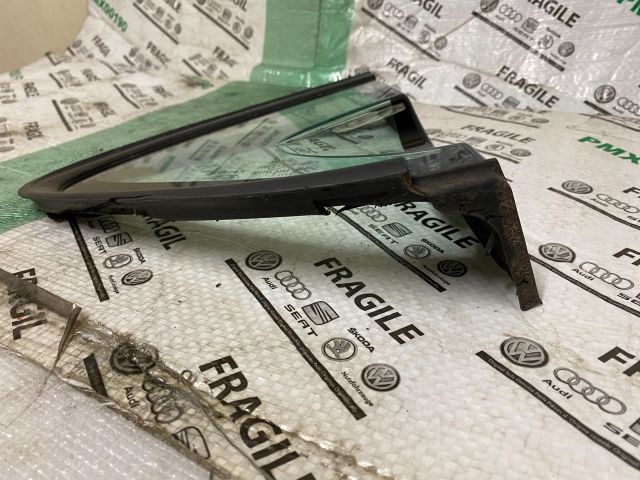 bontott SEAT LEON Bal C Oszlop Oldalablak Üveg