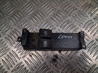 bontott SEAT LEON Bal első Ablakemelő Kapcsoló