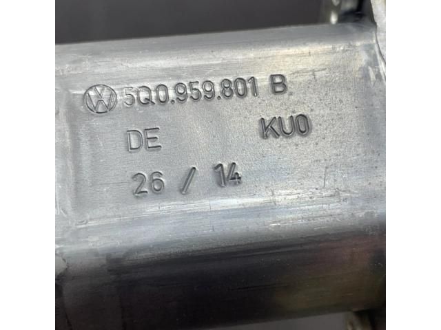 bontott SEAT LEON Bal első Ablakemelő Motor