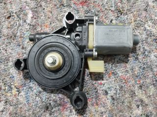 bontott SEAT LEON Bal első Ablakemelő Motor