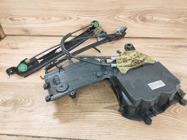 bontott SEAT LEON Bal első Ablakemelő Szerkezet (Elektromos)