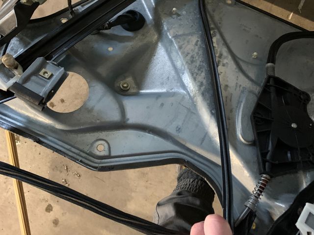 bontott SEAT LEON Bal első Ablakemelő Szerkezet (Elektromos)