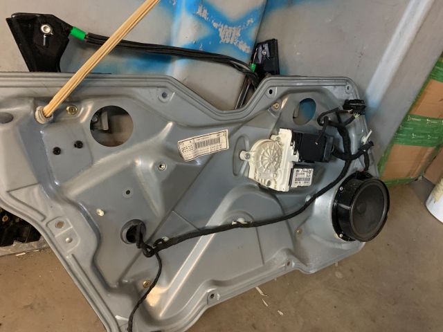 bontott SEAT LEON Bal első Ablakemelő Szerkezet (Elektromos)