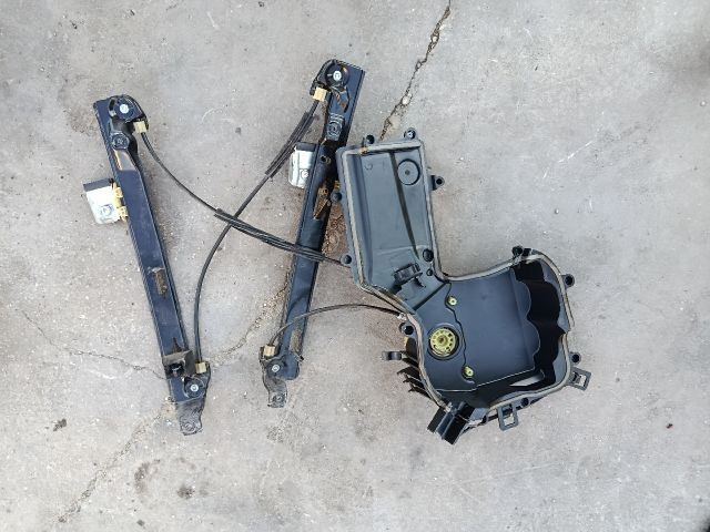 bontott SEAT LEON Bal első Ablakemelő Szerkezet (Elektromos)