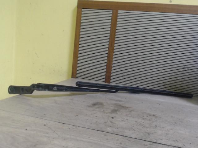 bontott SEAT LEON Bal első Ablaktörlő Kar