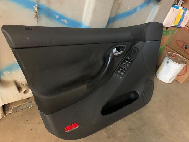 bontott SEAT LEON Bal első Ajtó Kárpit