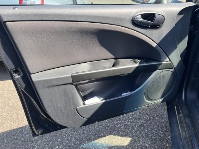 bontott SEAT LEON Bal első Ajtó Kárpit