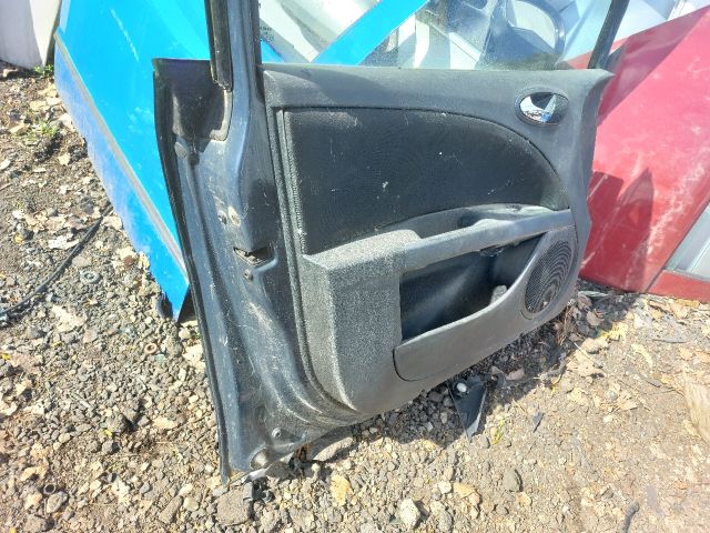 bontott SEAT LEON Bal első Ajtó (Részeivel)