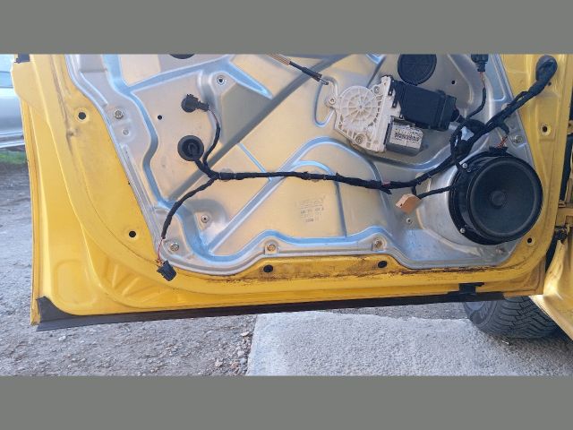 bontott SEAT LEON Bal első Ajtó (Üres lemez)