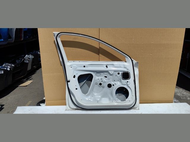 bontott SEAT LEON Bal első Ajtó (Üres lemez)