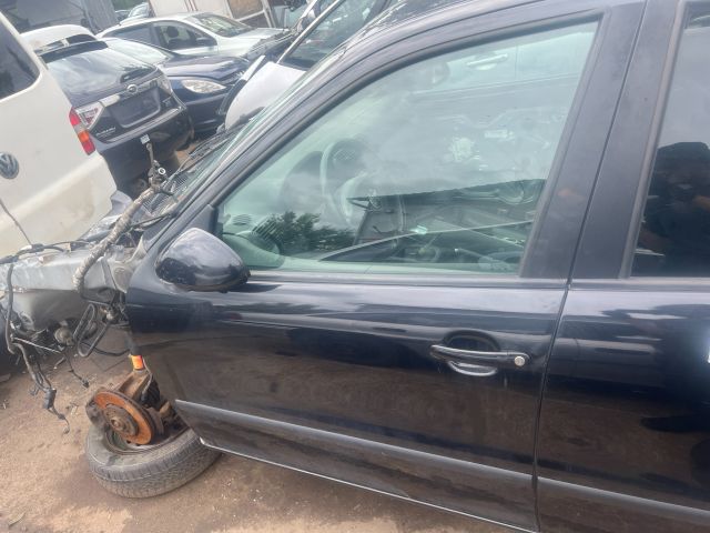 bontott SEAT LEON Bal első Ajtó (Üres lemez)