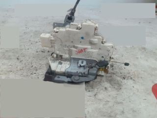 bontott SEAT LEON Bal első Ajtózár