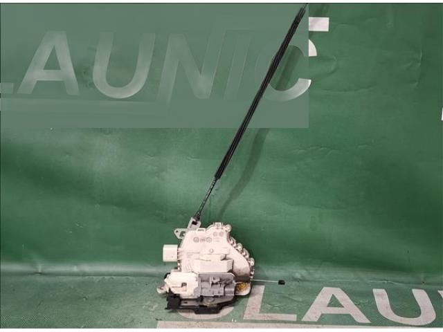 bontott SEAT LEON Bal első Ajtózár