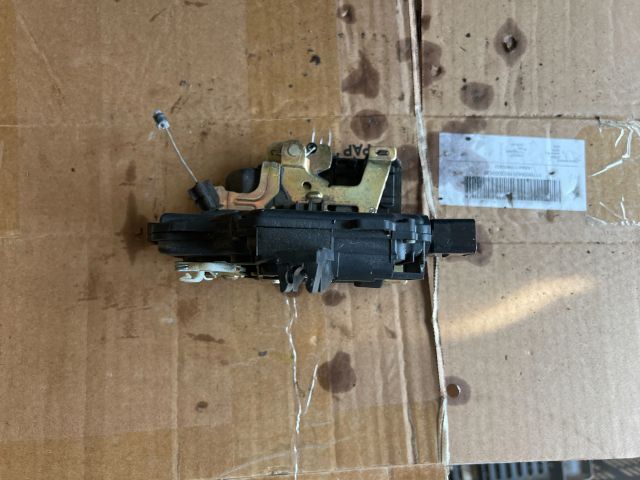 bontott SEAT LEON Bal első Ajtózár