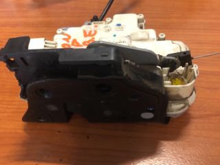 bontott SEAT LEON Bal első Ajtózár