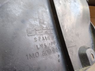 bontott SEAT LEON Bal első Dobbetét (Kerékjárati, Műanyag)
