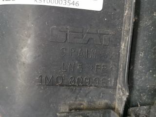 bontott SEAT LEON Bal első Első Dobbetét (Kerékjárati, Műanyag)