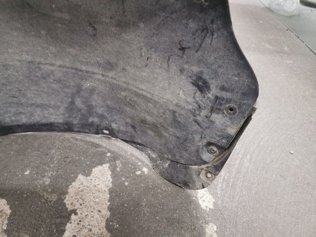 bontott SEAT LEON Bal első Első Dobbetét (Kerékjárati, Műanyag)