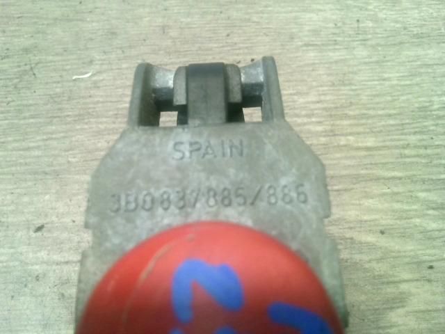 bontott SEAT LEON Bal első Külső Kilincs