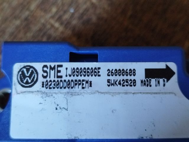 bontott SEAT LEON Bal első Oldal Ütközés Érzékelő