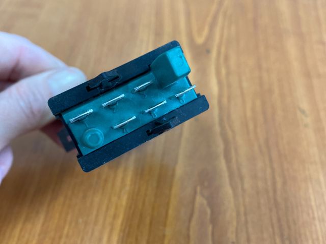 bontott SEAT LEON Bal első Ülésfűtés Kapcsoló