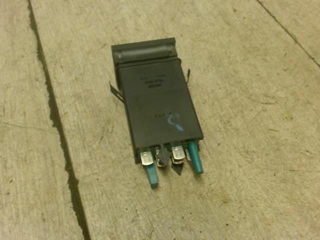 bontott SEAT LEON Bal első Ülésfűtés Kapcsoló