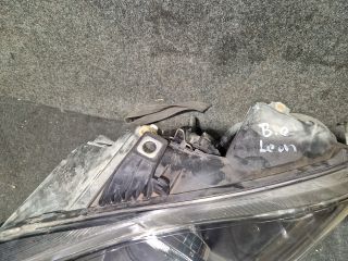 bontott SEAT LEON Bal Fényszóró