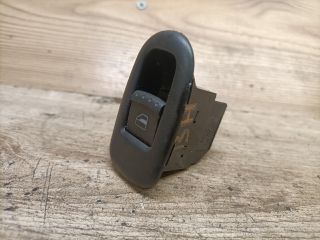 bontott SEAT LEON Bal hátsó Ablakemelő Kapcsoló