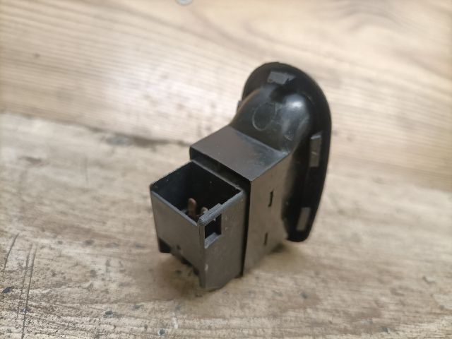 bontott SEAT LEON Bal hátsó Ablakemelő Kapcsoló