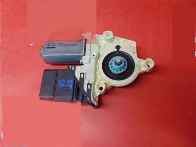 bontott SEAT LEON Bal hátsó Ablakemelő Motor