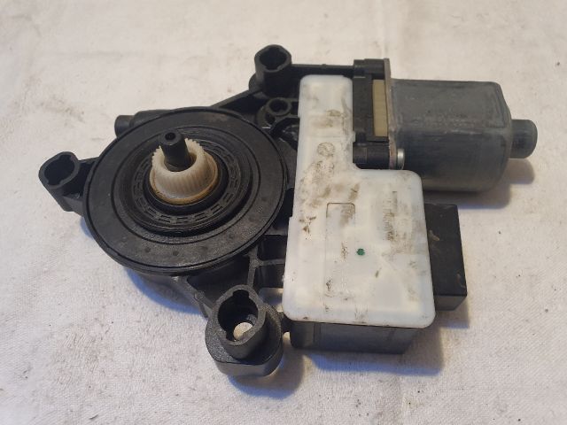 bontott SEAT LEON Bal hátsó Ablakemelő Motor