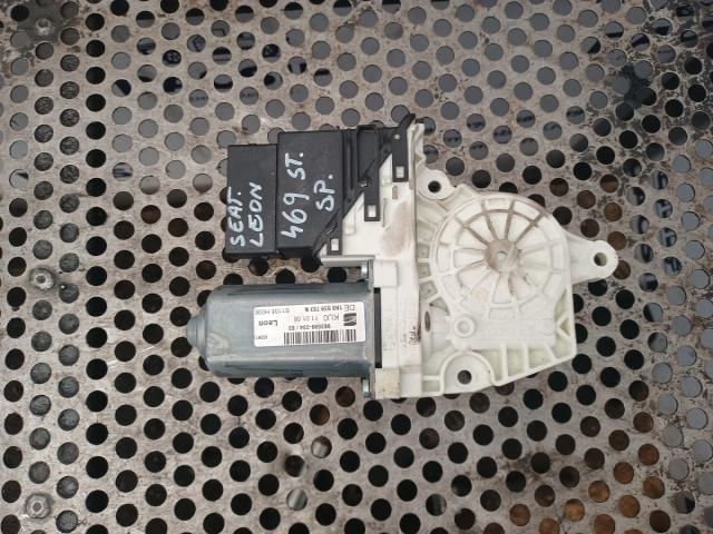 bontott SEAT LEON Bal hátsó Ablakemelő Motor