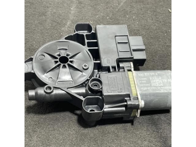 bontott SEAT LEON Bal hátsó Ablakemelő Motor