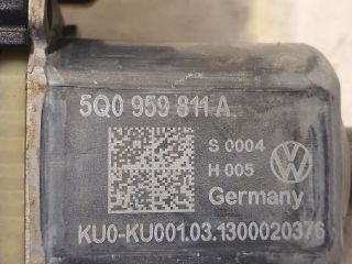 bontott SEAT LEON Bal hátsó Ablakemelő Motor