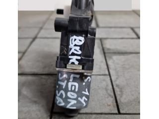 bontott SEAT LEON Bal hátsó Ablakemelő Motor