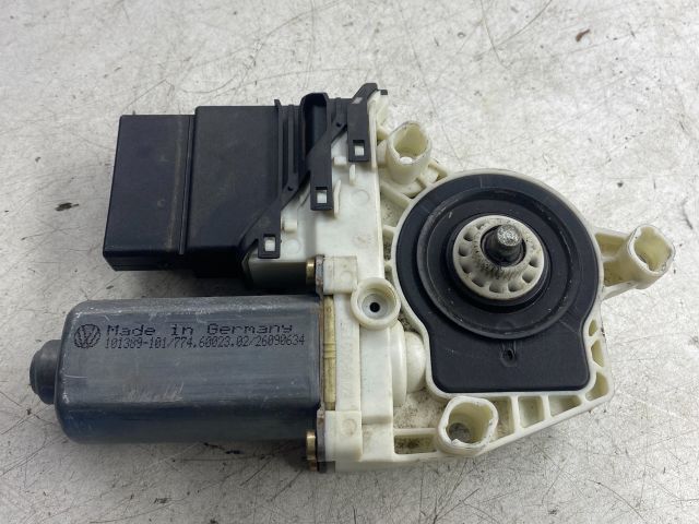 bontott SEAT LEON Bal hátsó Ablakemelő Motor