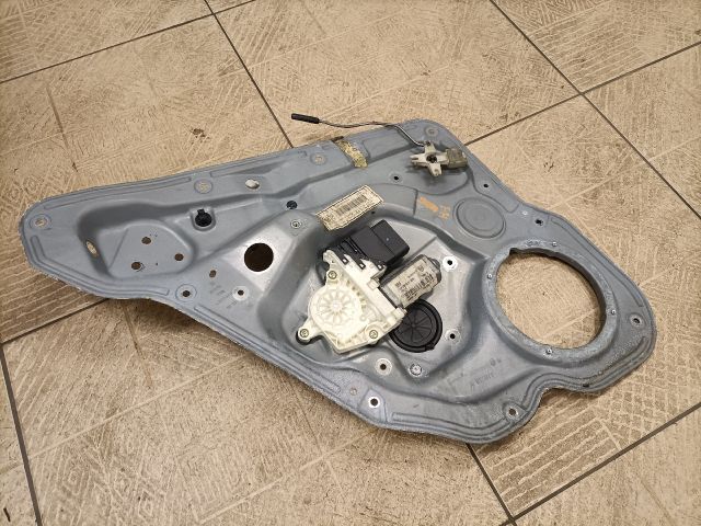 bontott SEAT LEON Bal hátsó Ablakemelő Szerkezet (Elektromos)