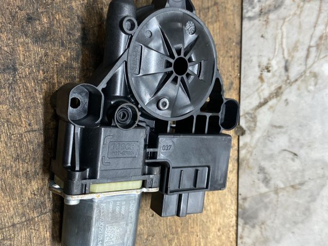 bontott SEAT LEON Bal hátsó Ablaktörlő Motor