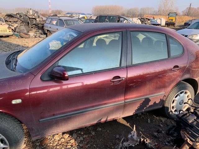 bontott SEAT LEON Bal hátsó Ajtó Kárpit