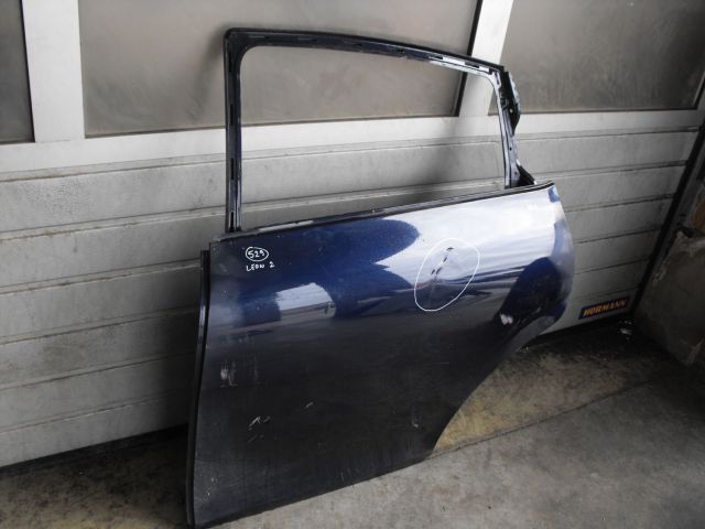 bontott SEAT LEON Bal hátsó Ajtó (Üres lemez)