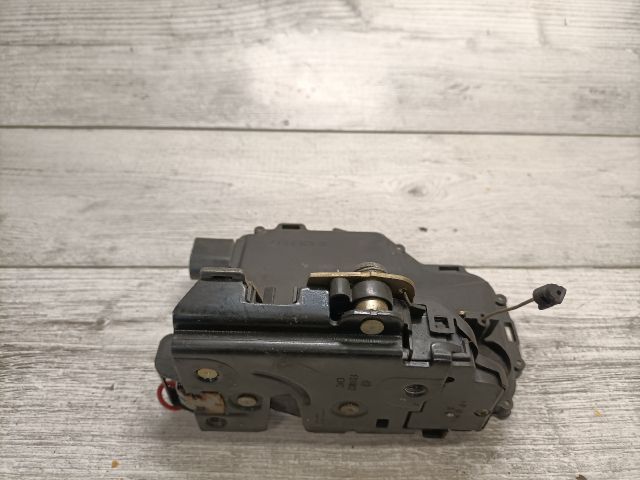 bontott SEAT LEON Bal hátsó Ajtózár