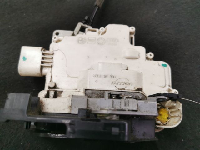 bontott SEAT LEON Bal hátsó Ajtózár