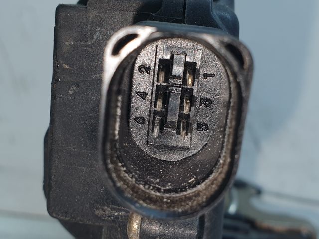 bontott SEAT LEON Bal hátsó Ajtózár